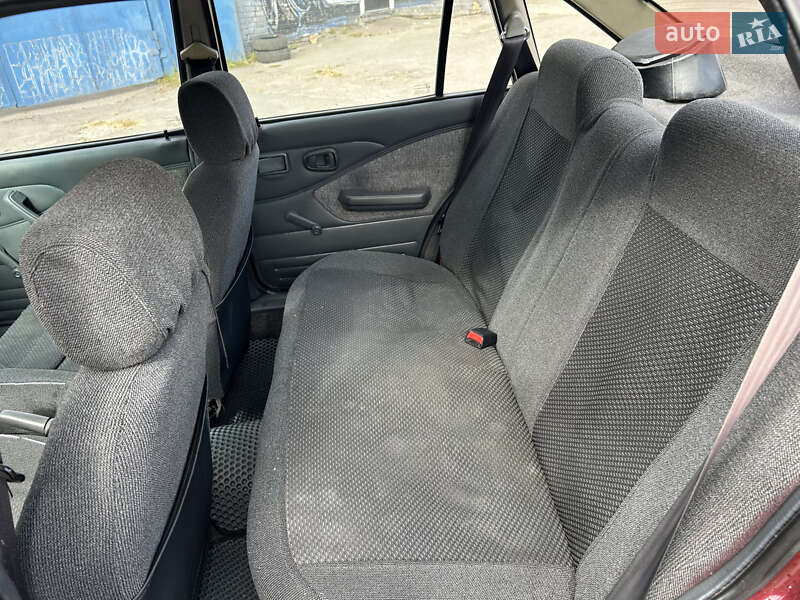 Седан Daewoo Nexia 2006 в Киеве