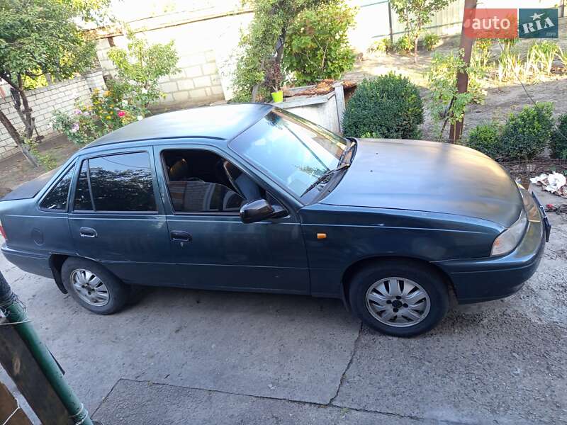 Седан Daewoo Nexia 1997 в 