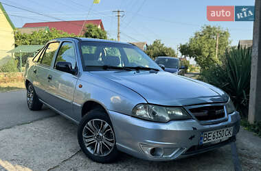 Седан Daewoo Nexia 2012 в 