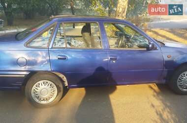 Седан Daewoo Nexia 2008 в 