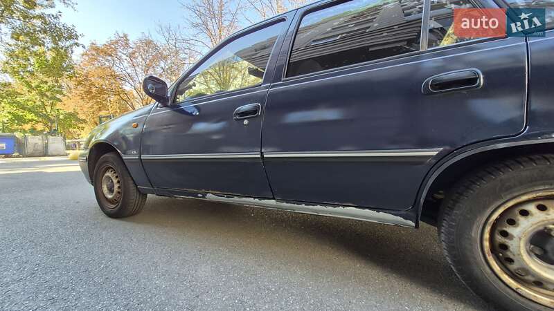 Седан Daewoo Nexia 2008 в Киеве