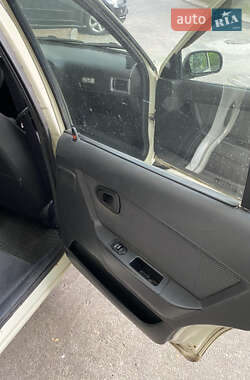 Седан Daewoo Nexia 2011 в 