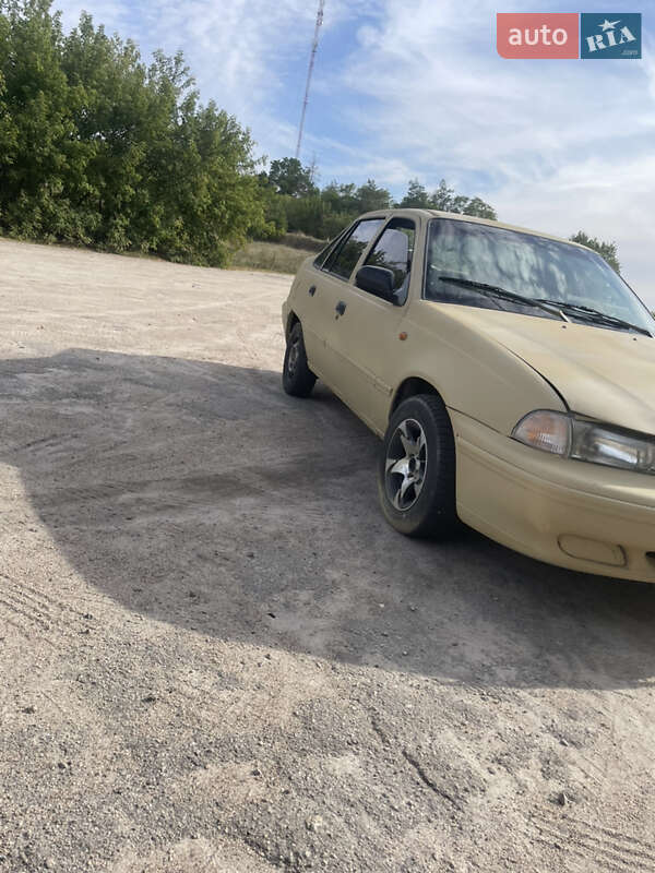Седан Daewoo Nexia 2007 в Мироновке