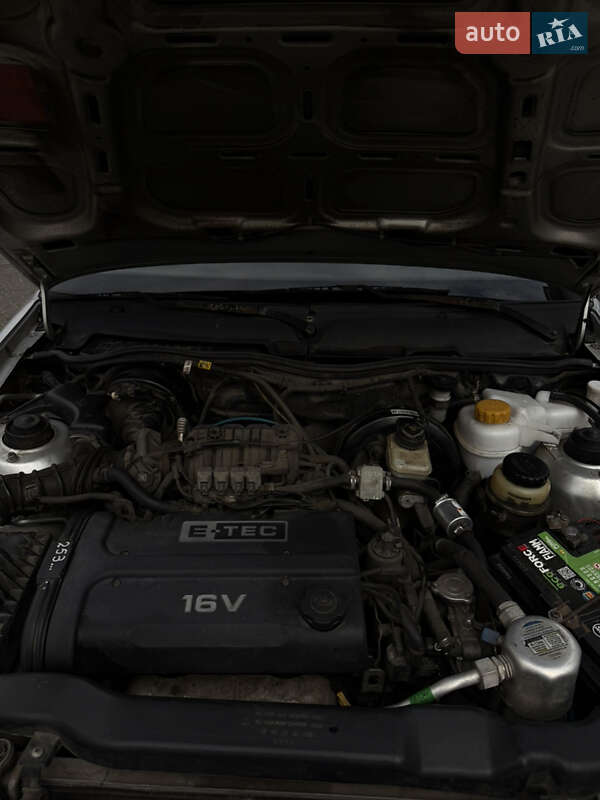 Седан Daewoo Nexia 2012 в Одессе