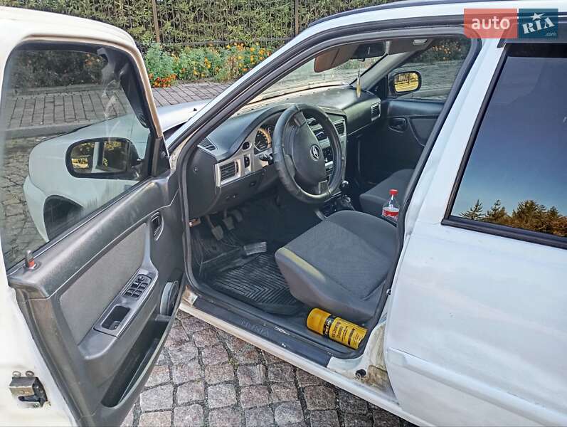 Седан Daewoo Nexia 2011 в Корсунь-Шевченківському