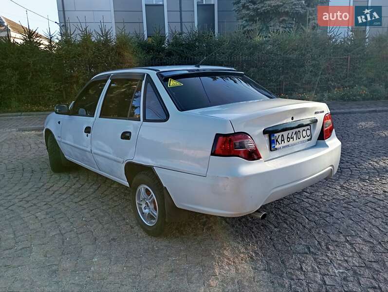 Седан Daewoo Nexia 2011 в Корсунь-Шевченківському