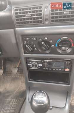Седан Daewoo Nexia 2008 в 