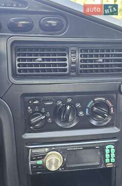 Седан Daewoo Nexia 2011 в 