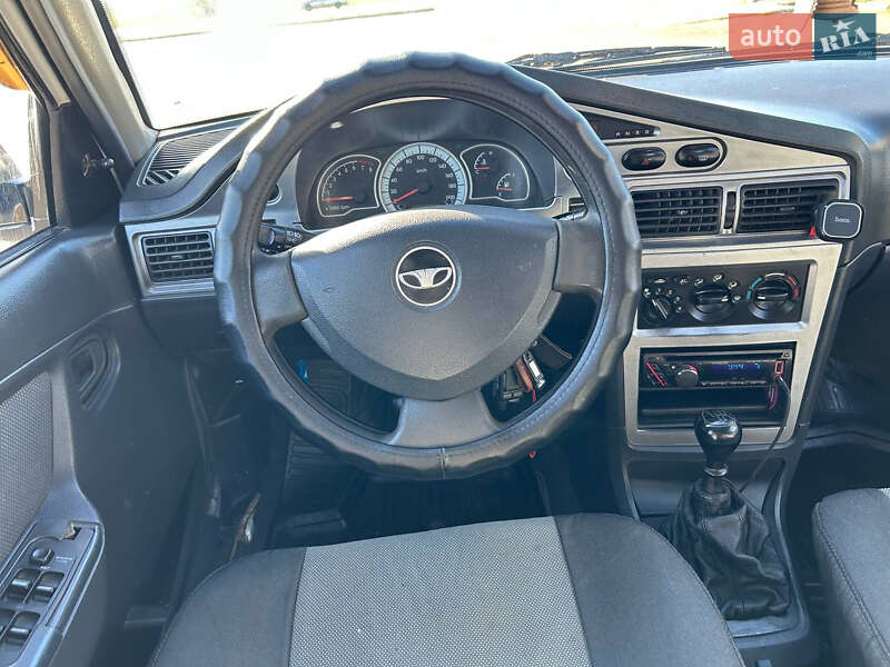 Седан Daewoo Nexia 2012 в Николаеве