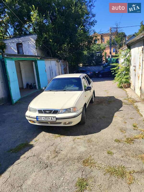 Седан Daewoo Nexia 2007 в 