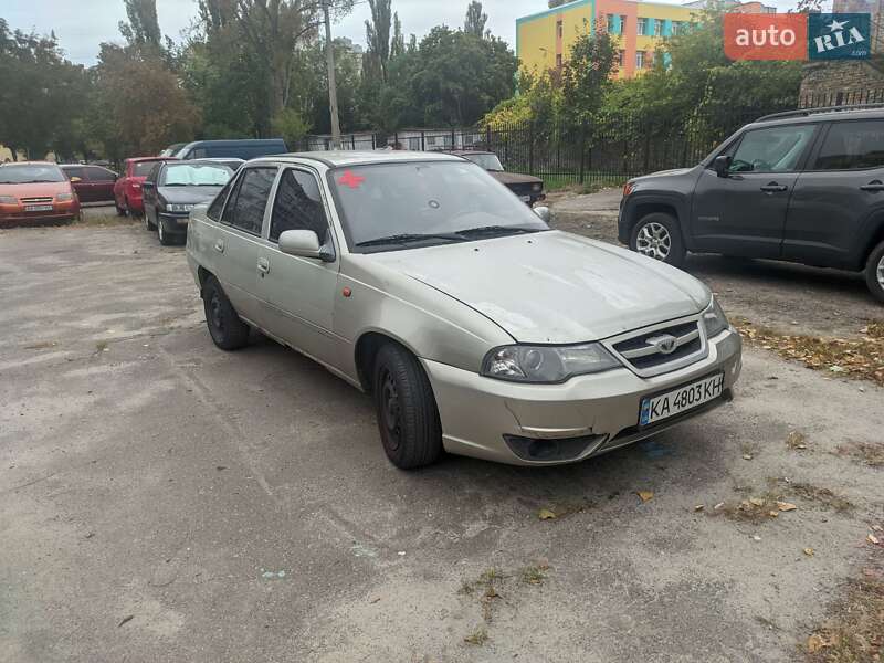 Седан Daewoo Nexia 2009 в Киеве