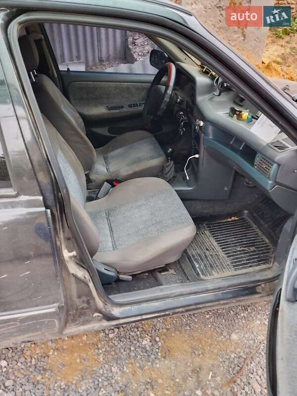 Седан Daewoo Nexia 2008 в Новом Буге