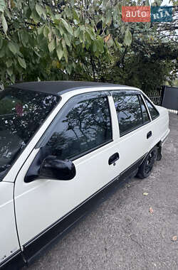 Седан Daewoo Nexia 2007 в 