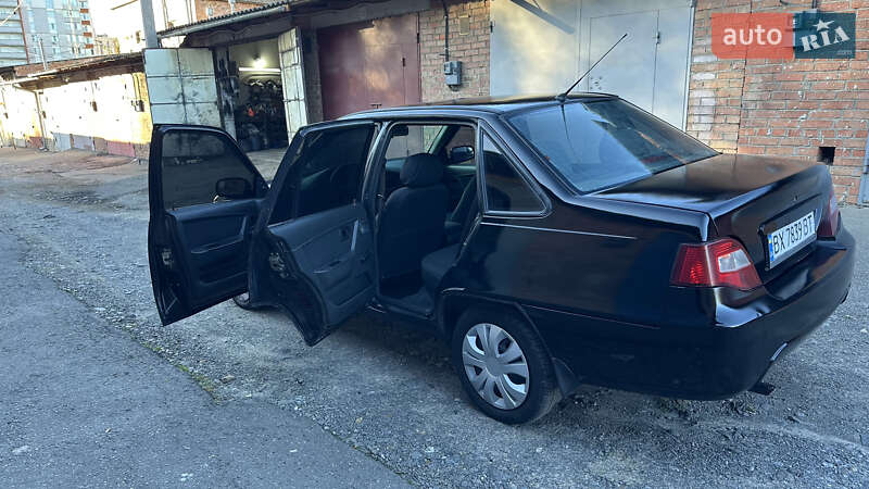 Седан Daewoo Nexia 2011 в Хмельницком