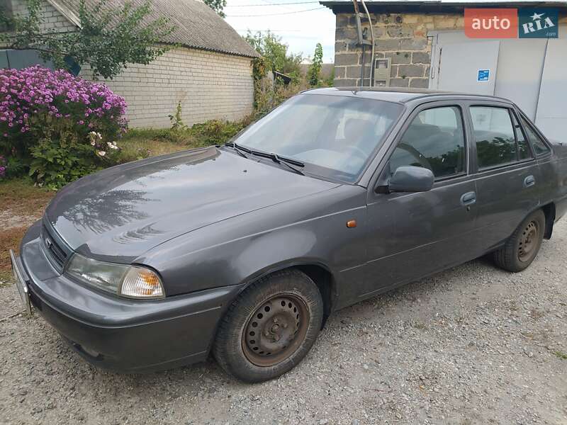 Седан Daewoo Nexia 1999 в 