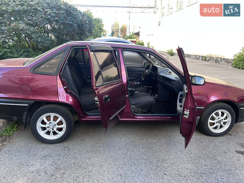 Седан Daewoo Nexia 2007 в Харькове