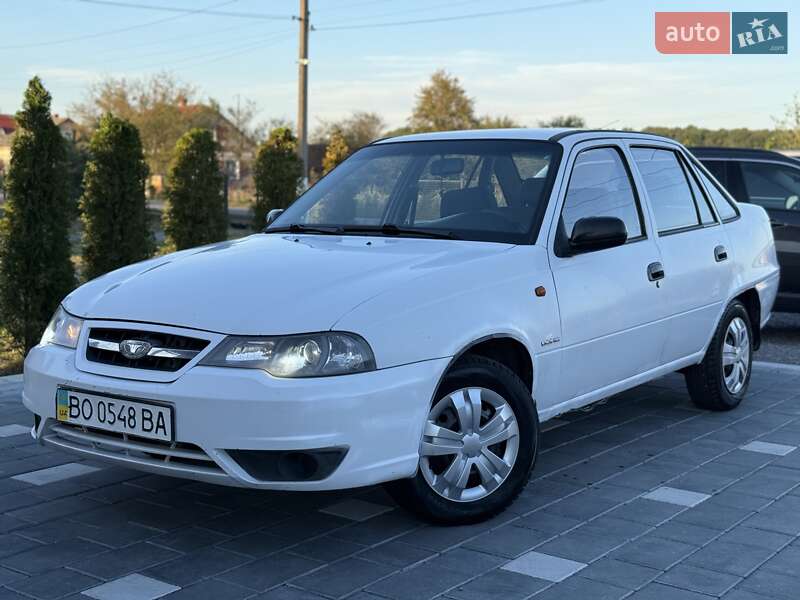 Седан Daewoo Nexia 2011 в Дрогобыче