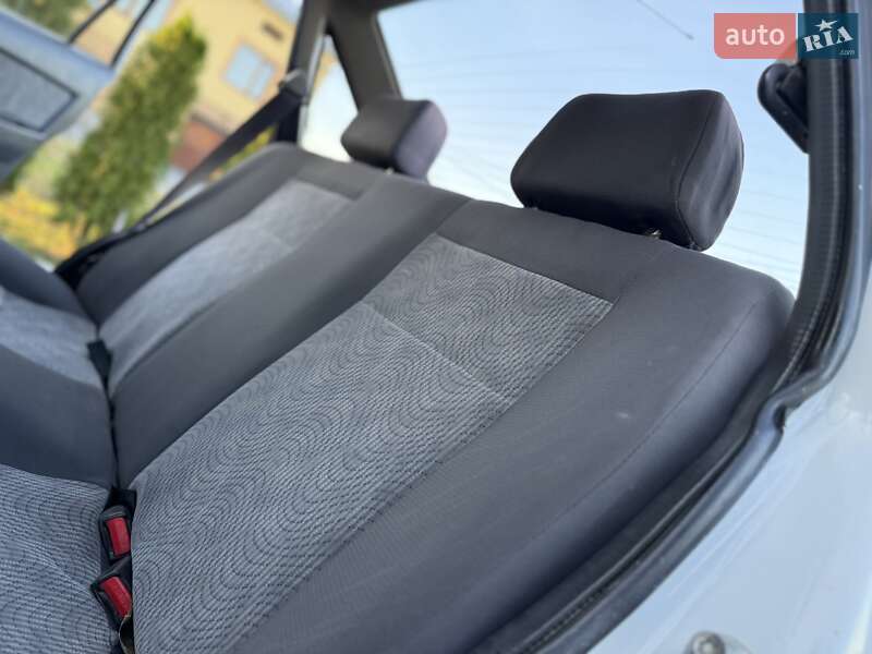 Седан Daewoo Nexia 2011 в Дрогобыче