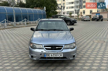 Седан Daewoo Nexia 2012 в 