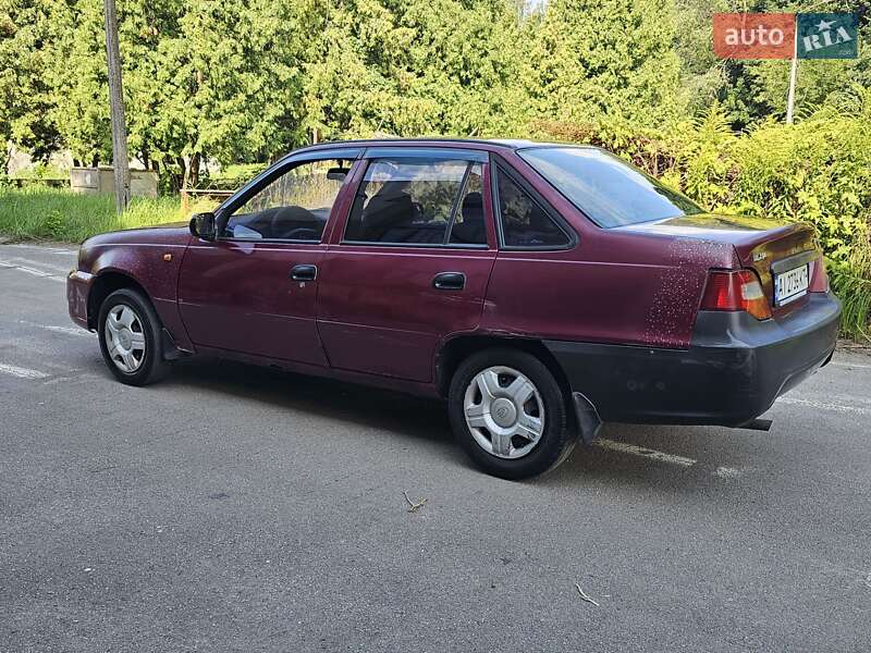 Седан Daewoo Nexia 2011 в Киеве