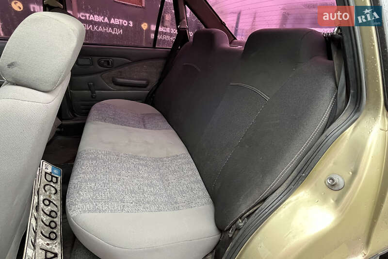 Седан Daewoo Nexia 2007 в Стрые