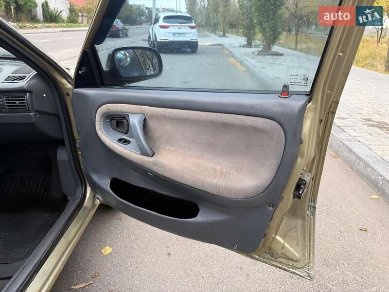 Седан Daewoo Nexia 2006 в Миколаєві