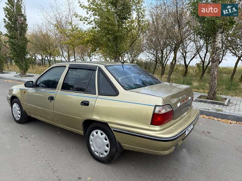 Седан Daewoo Nexia 2006 в Миколаєві