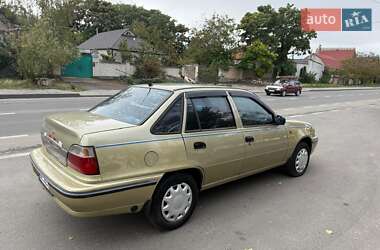 Седан Daewoo Nexia 2006 в 
