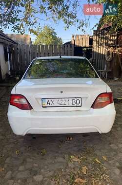 Седан Daewoo Nexia 2008 в 