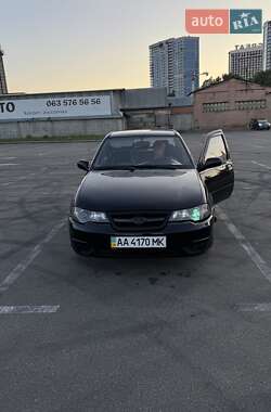 Седан Daewoo Nexia 2012 в 