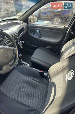 Седан Daewoo Nexia 2008 в 