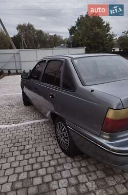 Седан Daewoo Nexia 2005 в 
