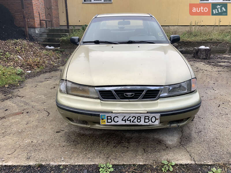 Седан Daewoo Nexia 2008 в 