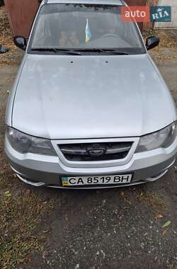 Седан Daewoo Nexia 2012 в 