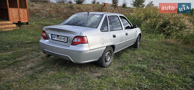 Седан Daewoo Nexia 2011 в Запоріжжі