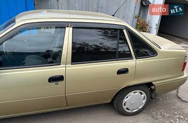 Седан Daewoo Nexia 2006 в 
