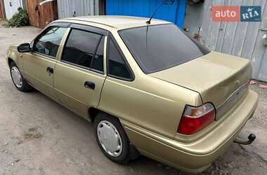 Седан Daewoo Nexia 2006 в 