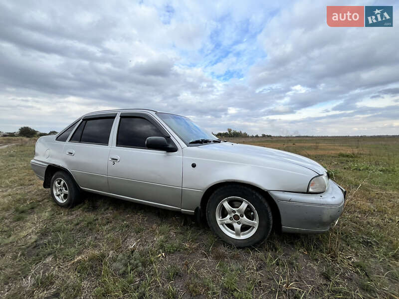 Седан Daewoo Nexia 1995 в Балаклії