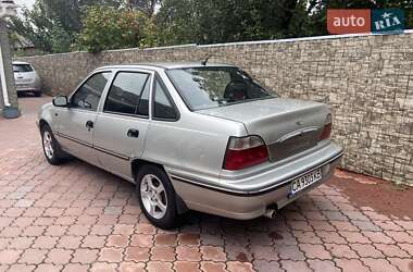 Седан Daewoo Nexia 2008 в 