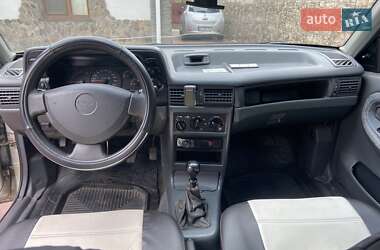 Седан Daewoo Nexia 2008 в 