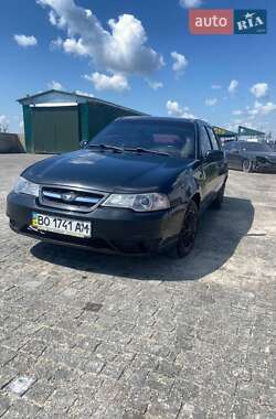 Седан Daewoo Nexia 2008 в 