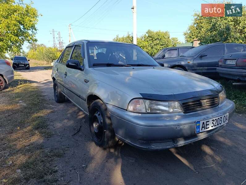 Седан Daewoo Nexia 2008 в Смеле