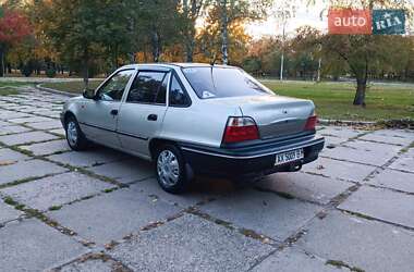 Седан Daewoo Nexia 2009 в 