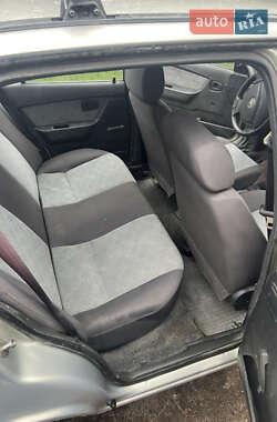 Седан Daewoo Nexia 2008 в 