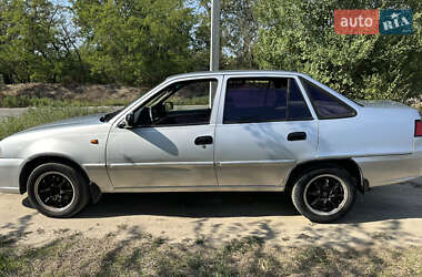 Седан Daewoo Nexia 2012 в 