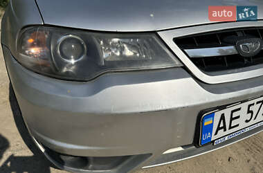 Седан Daewoo Nexia 2012 в 