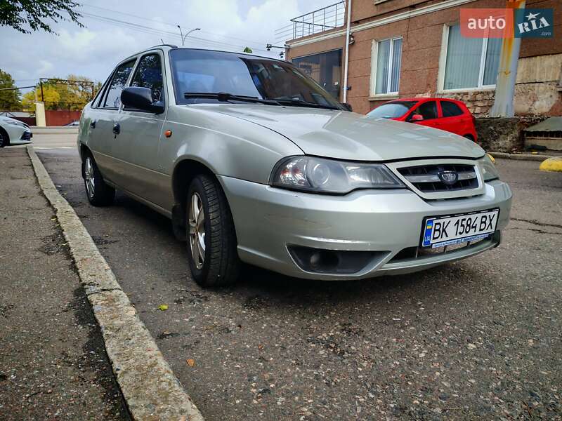 Седан Daewoo Nexia 2008 в Одессе