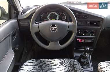 Седан Daewoo Nexia 2010 в 