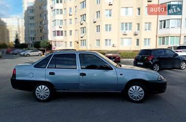 Седан Daewoo Nexia 2010 в 