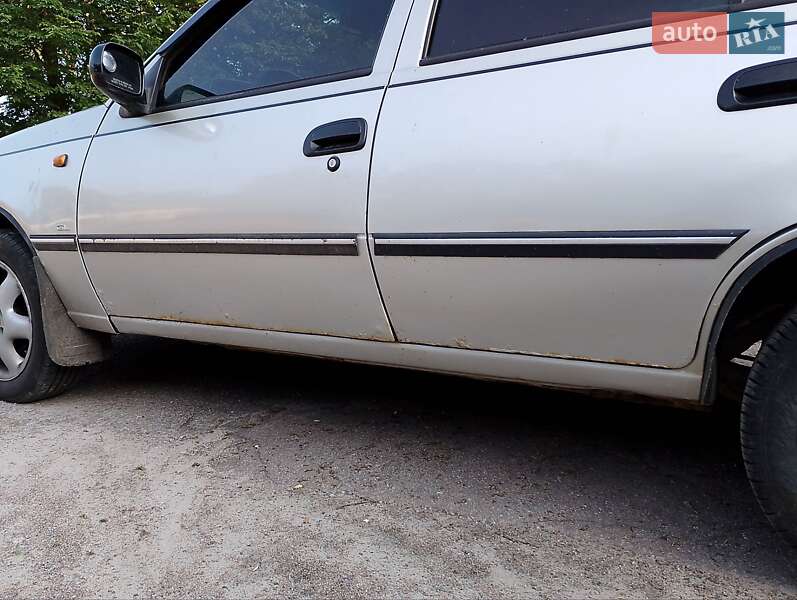 Седан Daewoo Nexia 2006 в Житомире